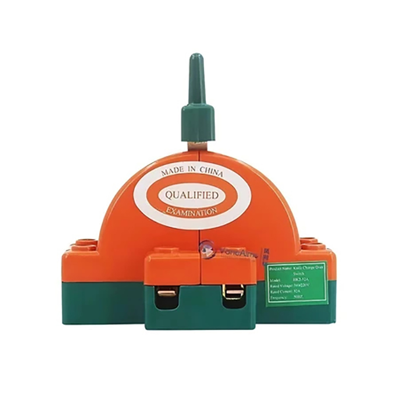 Javelin Throwing - 2極双投ナイフ型断路器 32A 63A 100A DPDT カッター安全遮断スイッチ