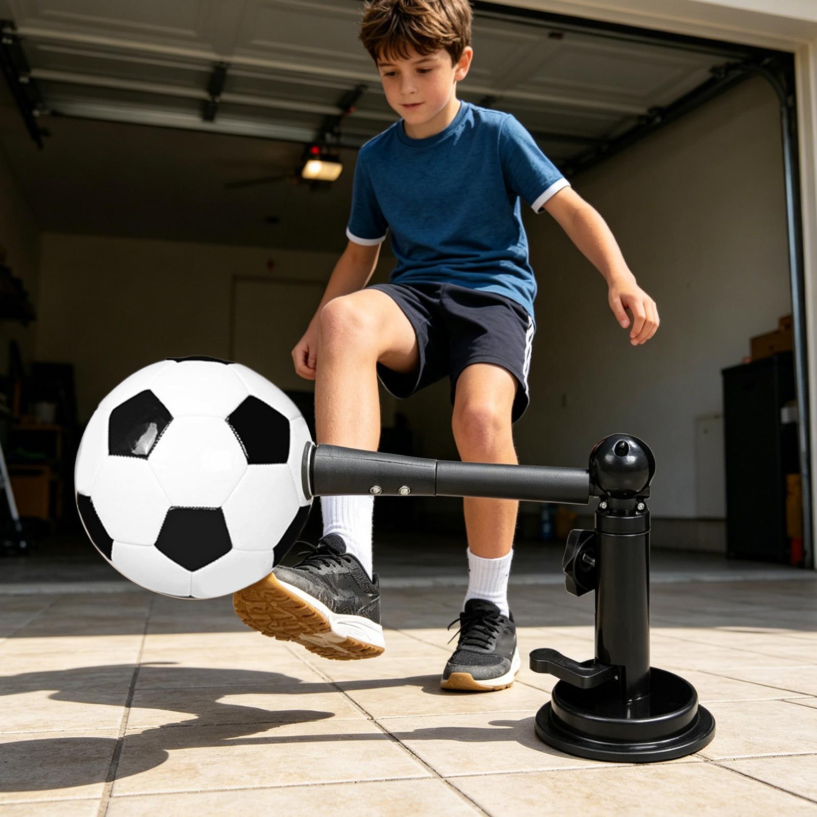 サッカー練習補助具 ハンズフリーサッカーボールキック練習用  - Sports Equipment For Kids のレビューと価格